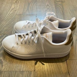 Adidas Advantage - Bronze Accent, Cloudfoam. Women’s White Sneaker Size 10 ½